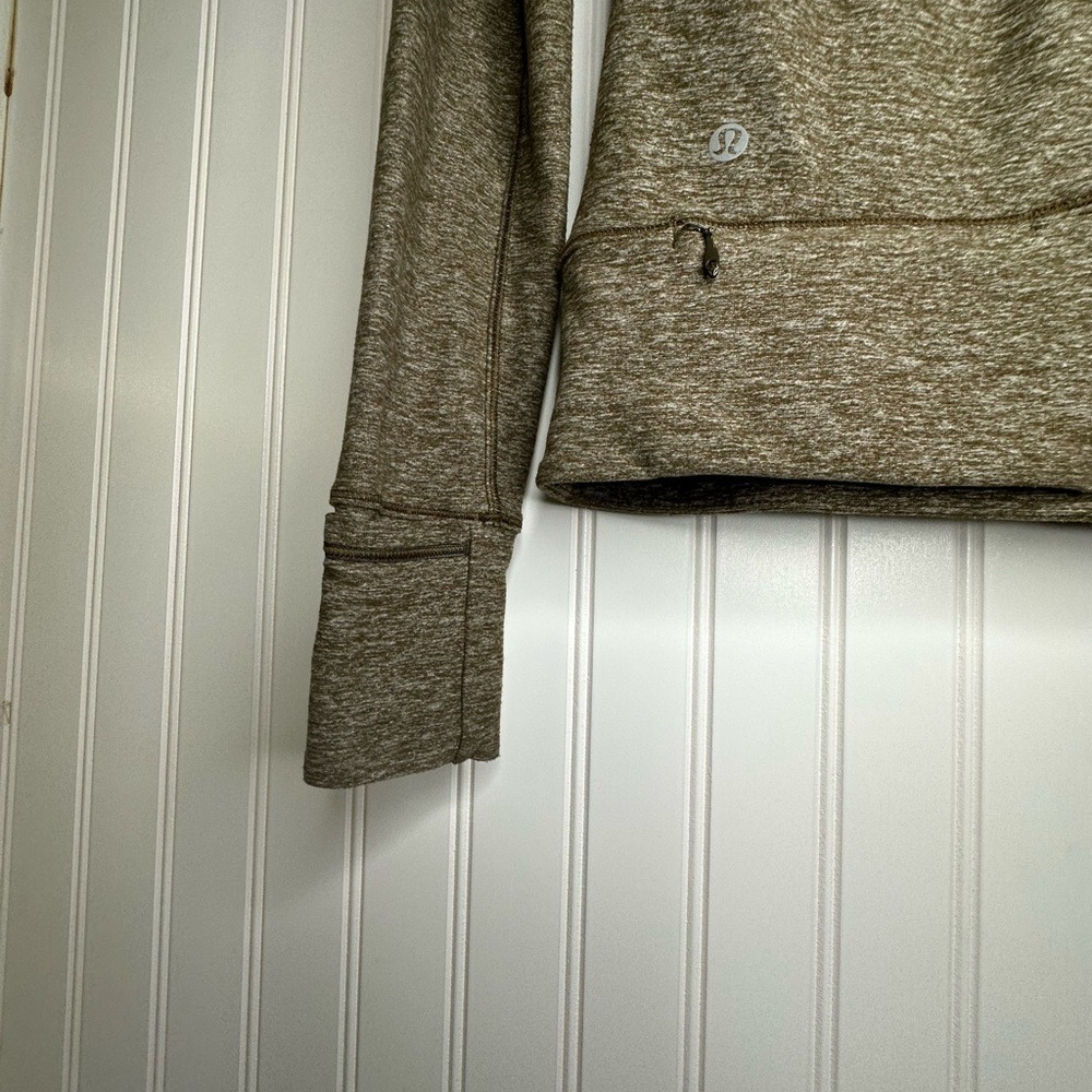 Lululemon Women's Heathered Military Green Rush Hour 1/2 Zip Size 2 - Picture 10 of 16